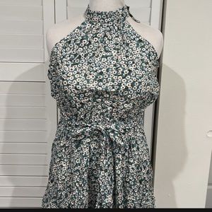 Women’s spring floral dress, Size Medium